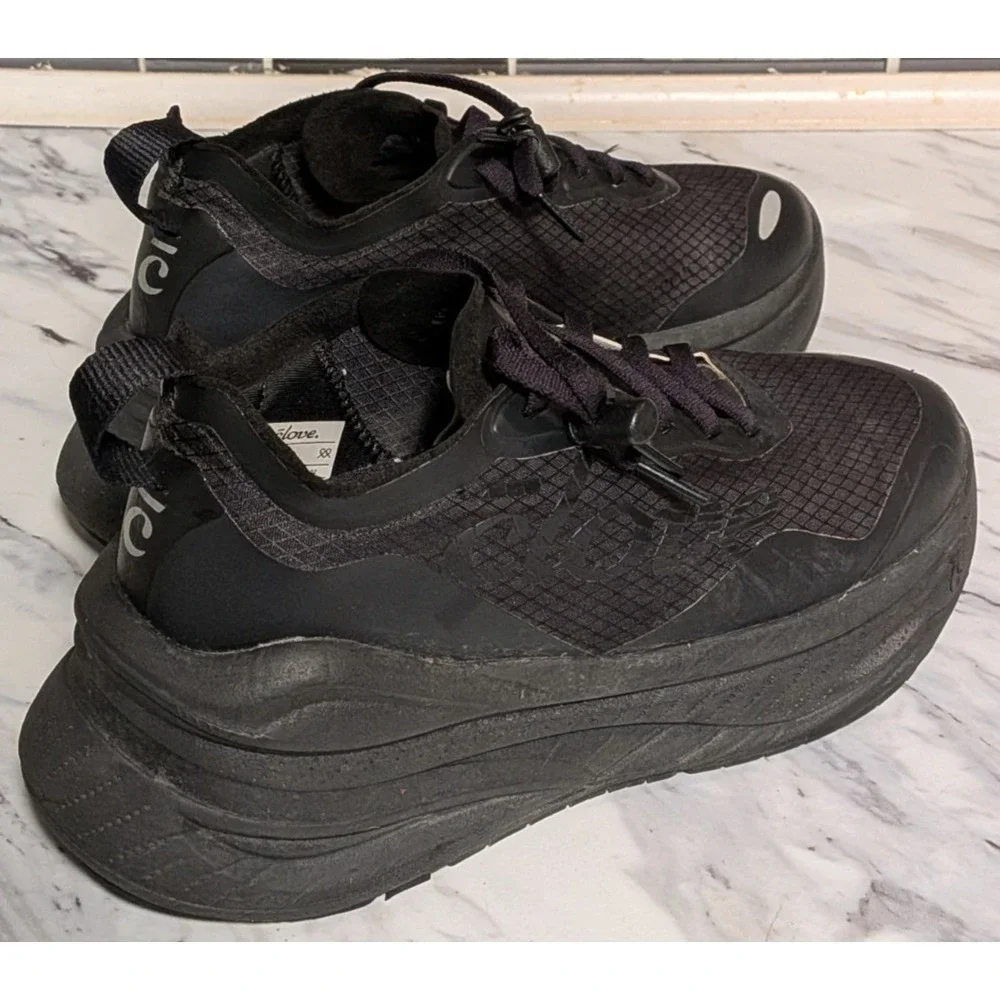 Clove Supercush Black on Black Nursing Sneakers Shoes‎ Women's Size 5.5 CL0029